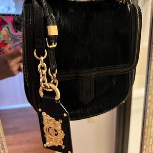 JUICY COUTURE RARE BLACK LEATHER/PONY FUR CROSSBODY BAG… 24” STRAP DROP